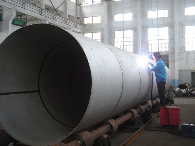 殼體限位臂的總成結(jié)構(gòu)